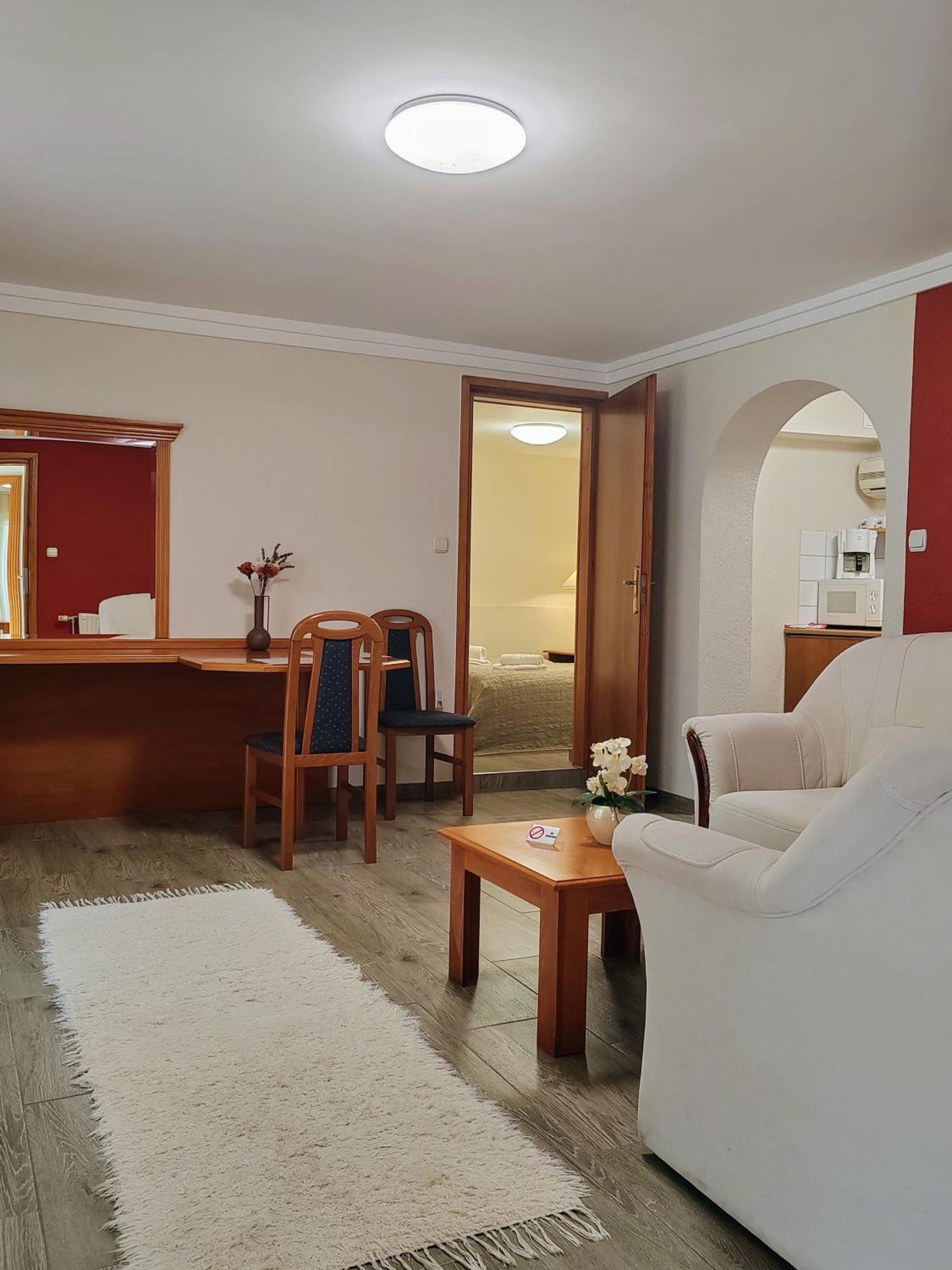 Heviz Apartman Hévíz Екстериор снимка